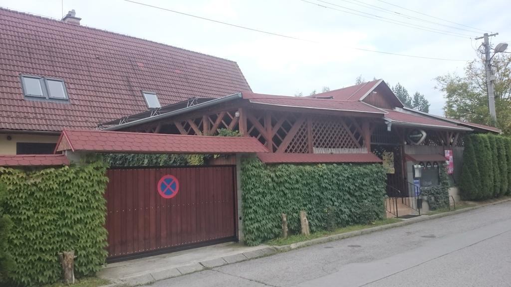 Penzion Relax Prievidza Exterior photo